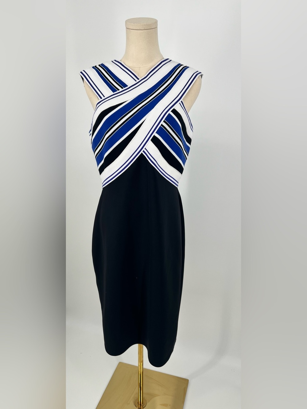 Tadashi Shoji Dara Striped Halter
Neoprene Dress | L - Picture 8 of 11